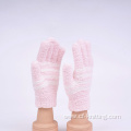 Customized knitted gloves for children